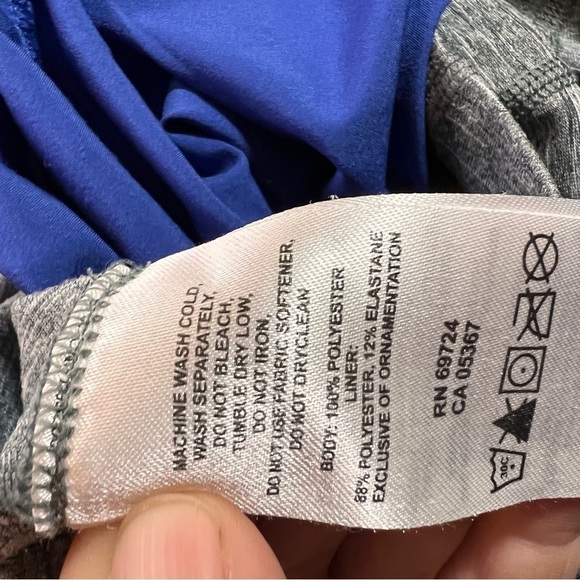 MOUNTAIN HARDWARE Gray & Blue running Shorts w/Back Inside Zipper. Size Small - Picture 6 of 6